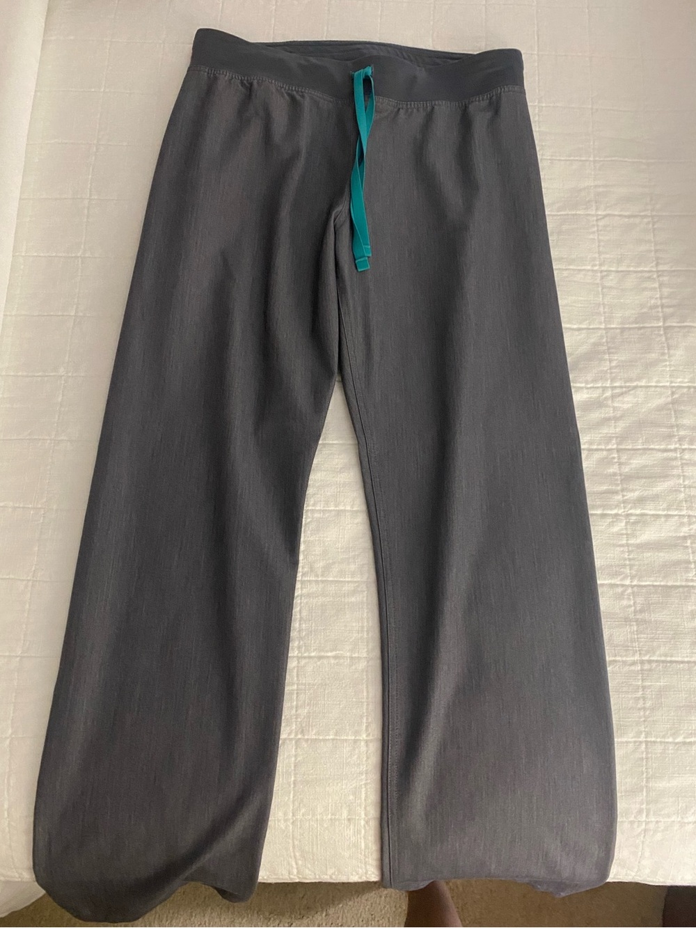 FIGS Livingston Basic Scrub Pants in gray - worn once